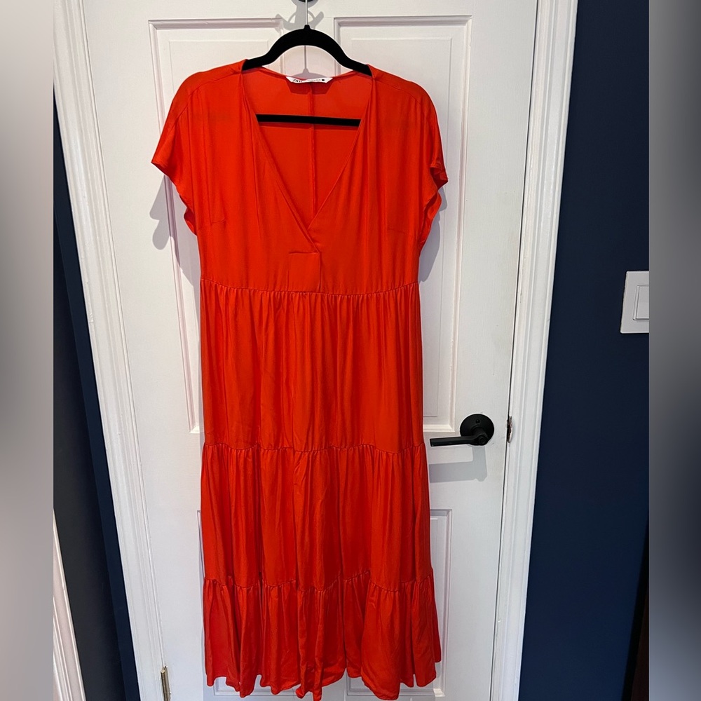 Zara Tiered V Neck Midi Dress, Small